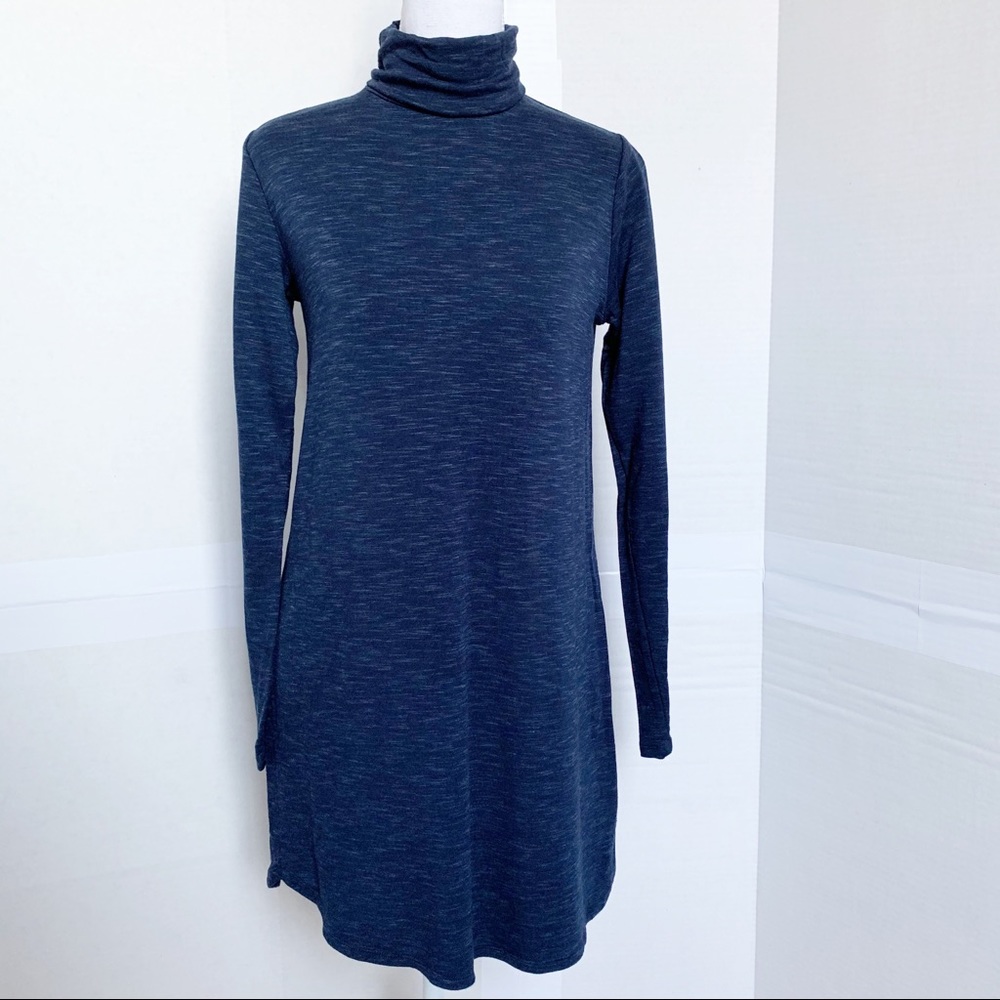 Abercrombie and Fitch turtle neck‎ swing dress